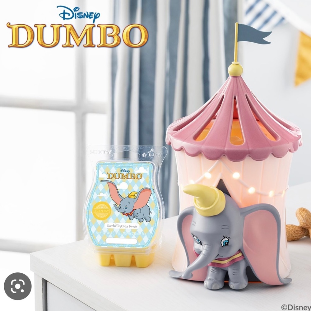 Brand New In Box Dumbo Warmer